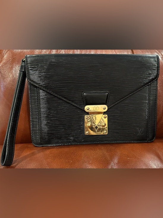 Louis Vuitton Handbags - LV Noir Epi Leather Sellier Dragonne Clutch Pouchette EUC Like New! FRANCE 2004